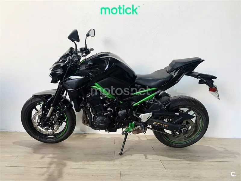 Kawasaki Z900 – Vista 5