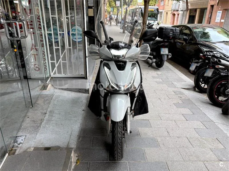 Honda SH 125i – Vista 5