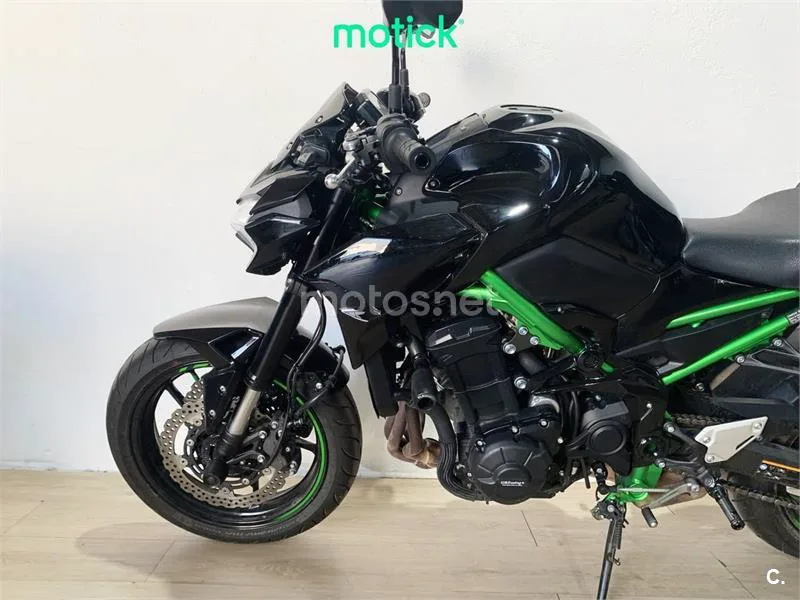 Kawasaki Z900 – Vista 6