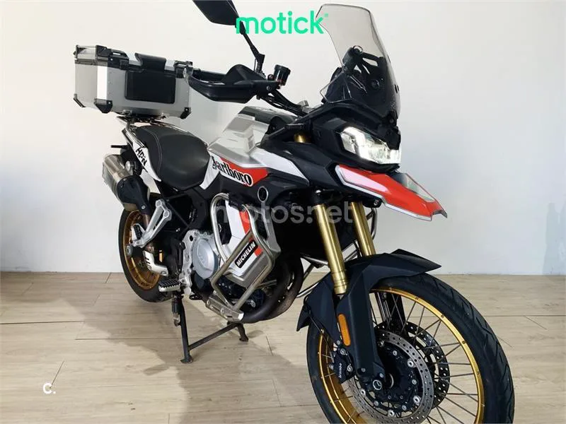 Voge 900 DSX – Vista 8