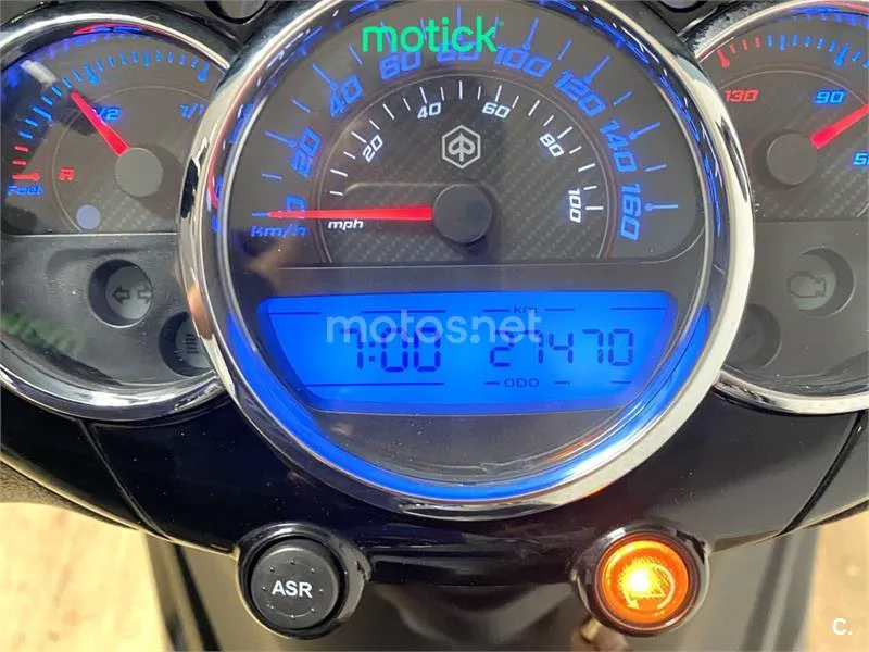 Piaggio Beverly – Vista 4