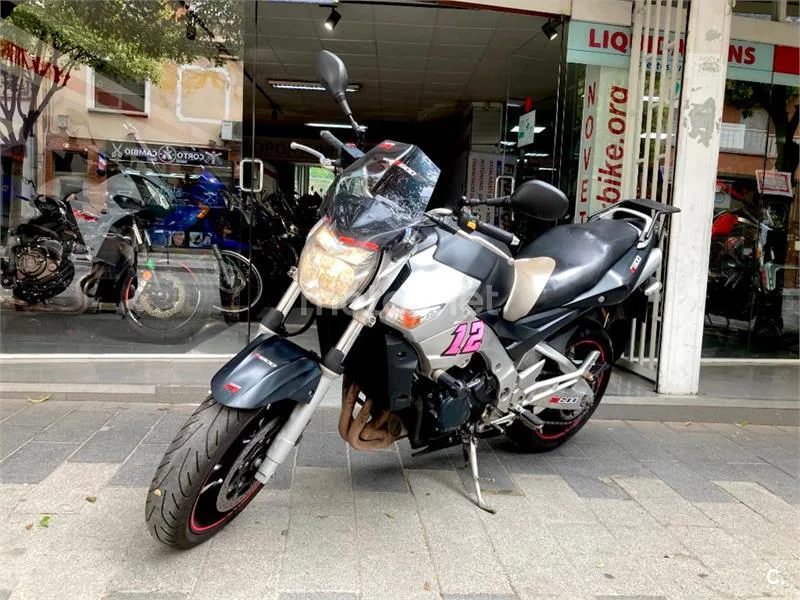 Suzuki GSR 600 – Vista 3