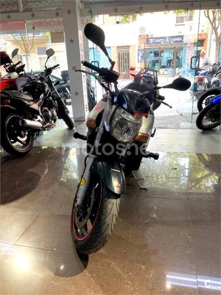 Suzuki GSR 600 – Vista 4