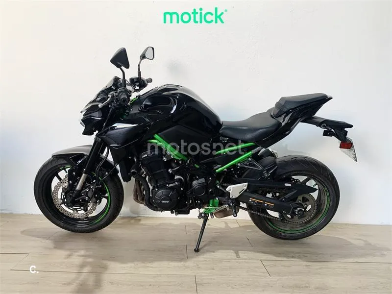 Kawasaki Z900 – Vista 5