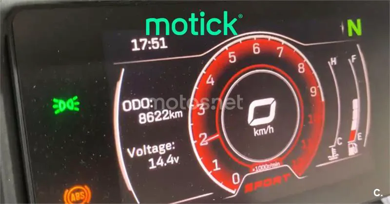 CFMOTO 650MT – Vista 4