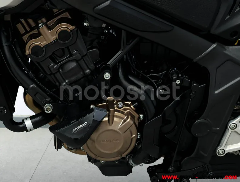 Honda CB 650 R – Vista 10