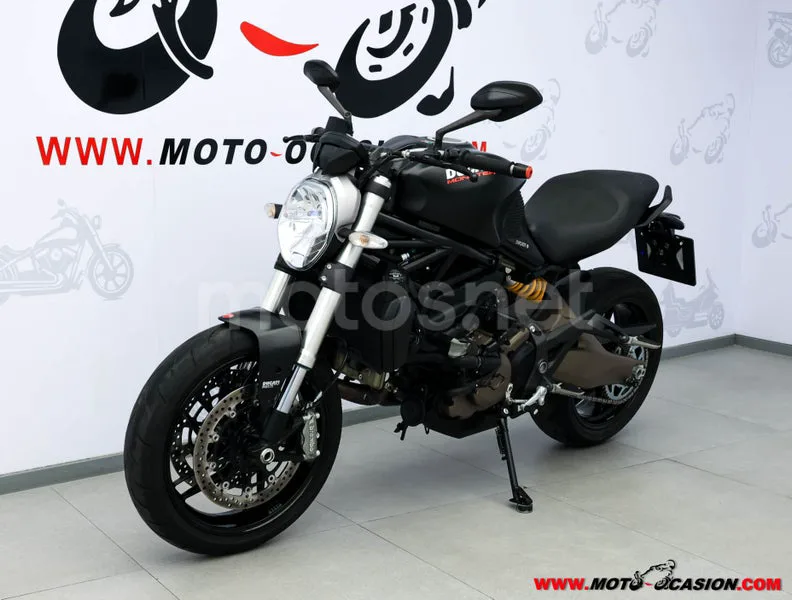 Ducati Monster 821 – Vista 8