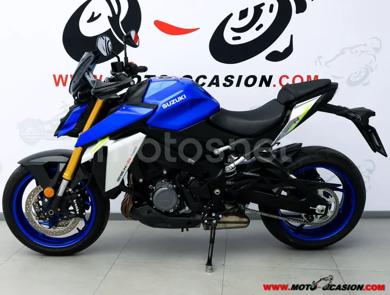 Suzuki GSX-S – Vista 7