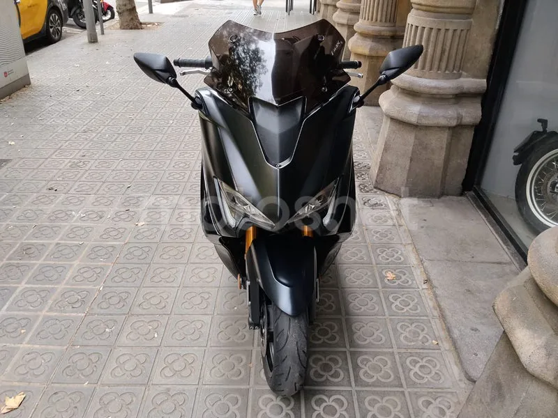 Yamaha TMAX 530 - Vista 16