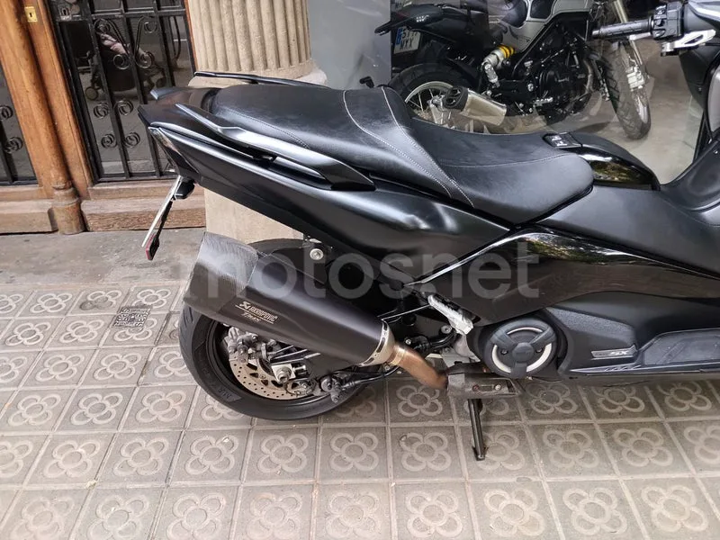 Yamaha TMAX 530 - Vista 4