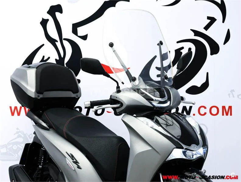 Honda SH 350i – Vista 4