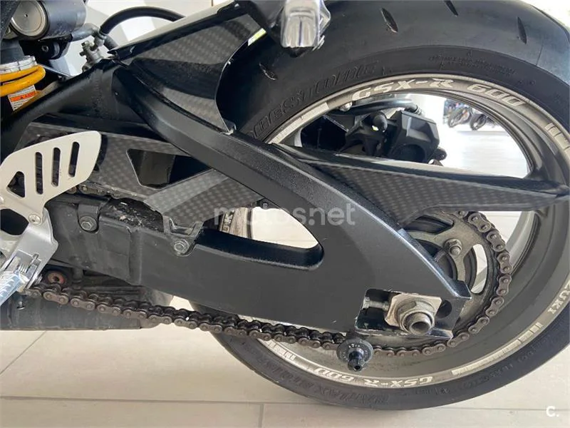 Suzuki GSX-R600 – Vista 15