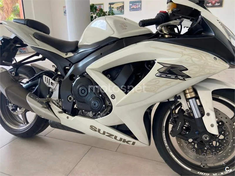 Suzuki GSX-R600 – Vista 18