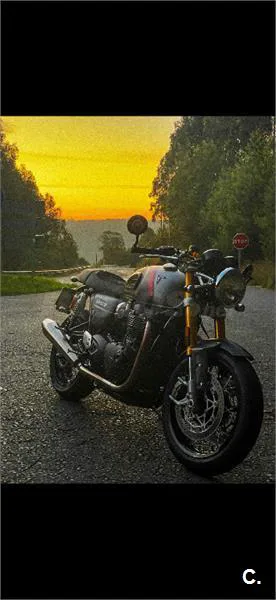 Triumph Thruxton RS – Vista 5