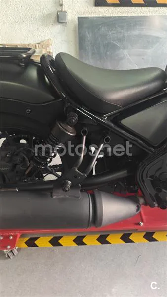 Honda CMX 500 Rebel – Vista 14