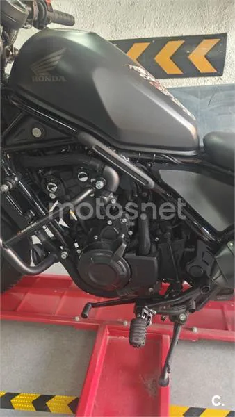 Honda CMX 500 Rebel – Vista 8
