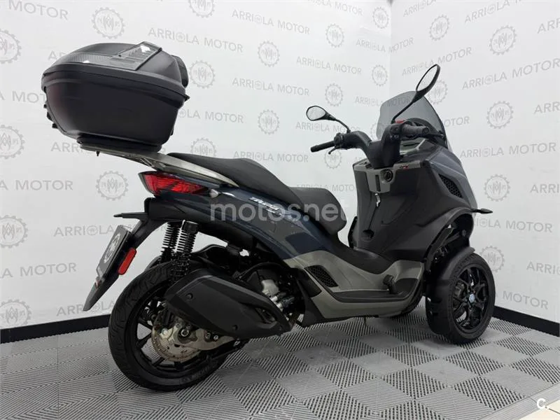 Piaggio MP3 – Vista 6