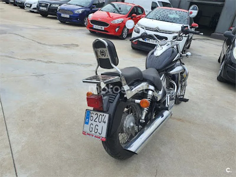 Suzuki Intruder 250 – Vista 4