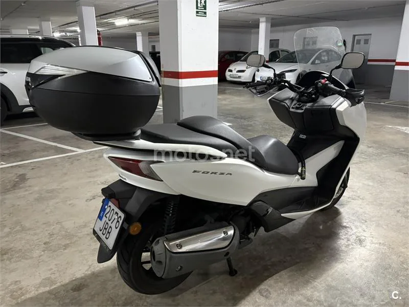 Honda NSS 300 Forza – Vista 5