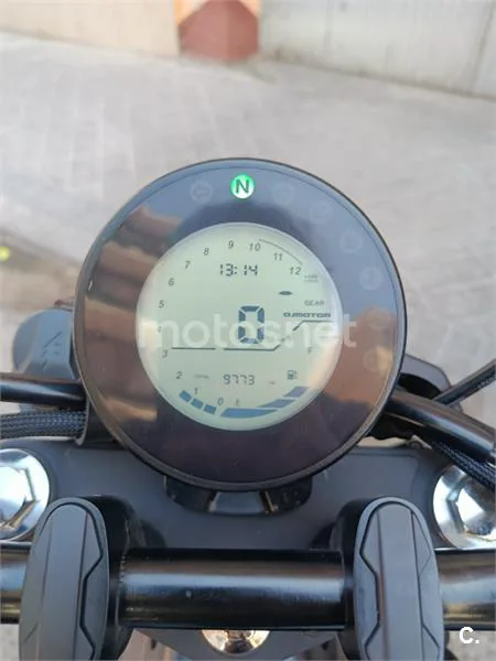 QJ Motor SRV 125 – Vista 5