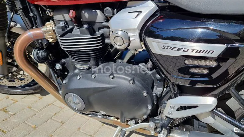 Triumph Speed Twin – Vista 11