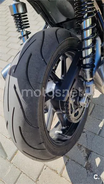 Triumph Speed Twin – Vista 14