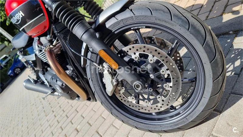 Triumph Speed Twin – Vista 17