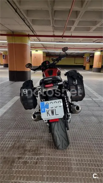Triumph Speed Twin – Vista 18
