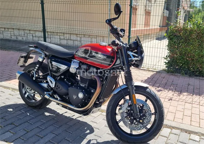 Triumph Speed Twin – Vista 3