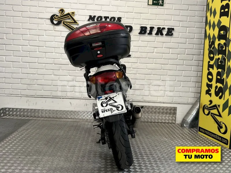 Honda CBF 500 – Vista 11