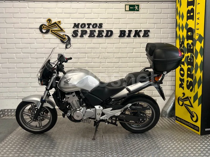 Honda CBF 500 – Vista 5