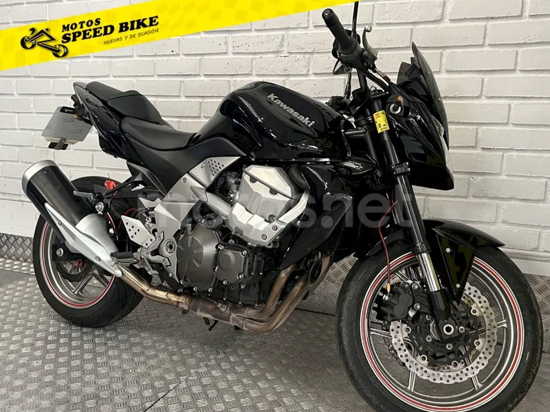 Kawasaki Z750 – Vista 3