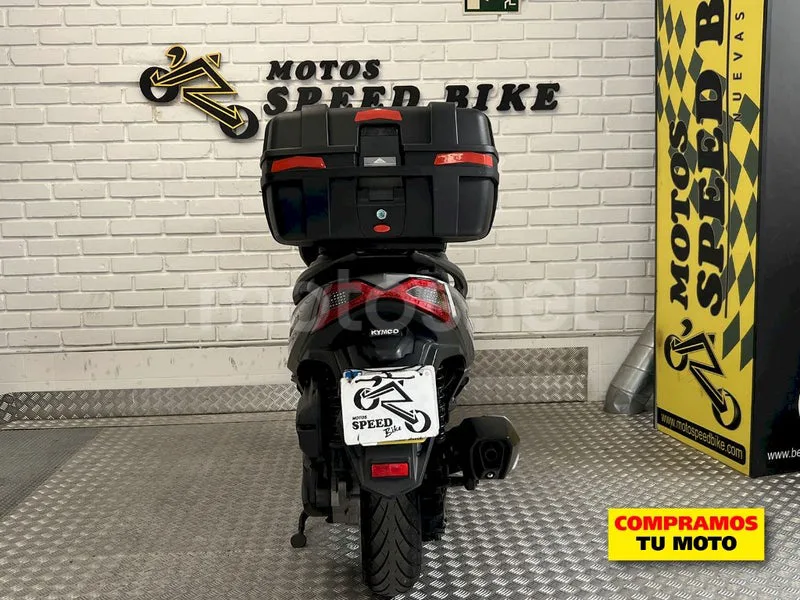 Kymco Grand Dink 300 – Vista 11