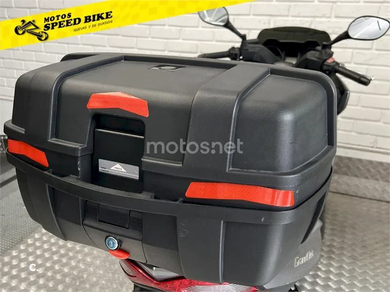 Kymco Grand Dink 300 – Vista 12
