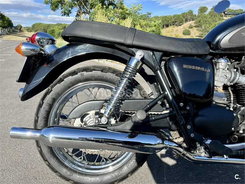 Triumph Bonneville T100 – Vista 6