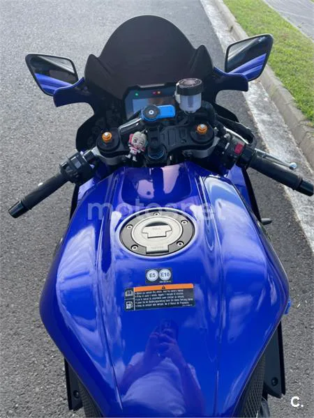 Yamaha R7 – Vista 6