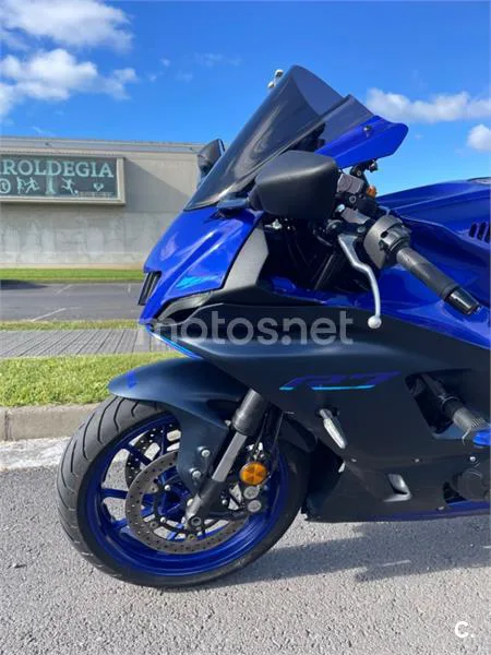 Yamaha R7 – Vista 7