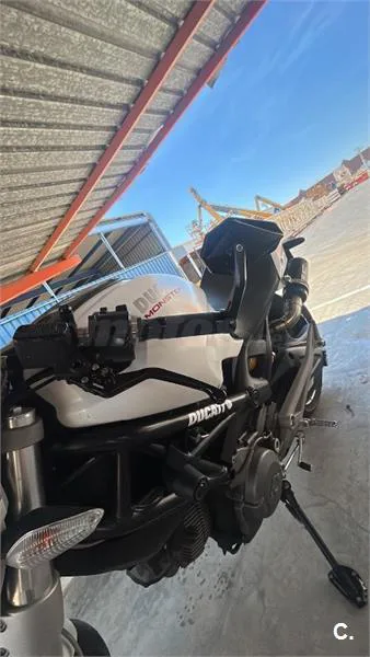 Ducati Monster 696 – Vista 6