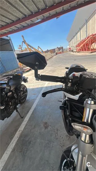 Ducati Monster 696 – Vista 7