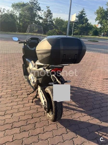 Honda Forza 750 – Vista 4