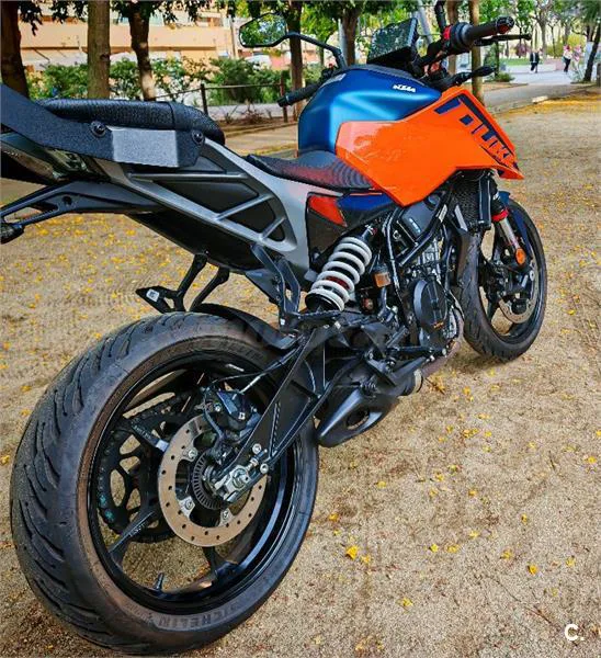 KTM 125 – Vista 2
