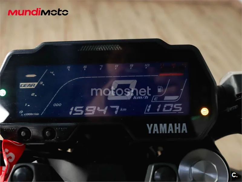 Yamaha MT-125 – Vista 12