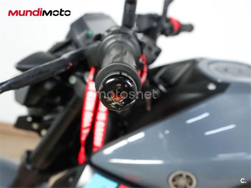Yamaha MT-125 – Vista 16