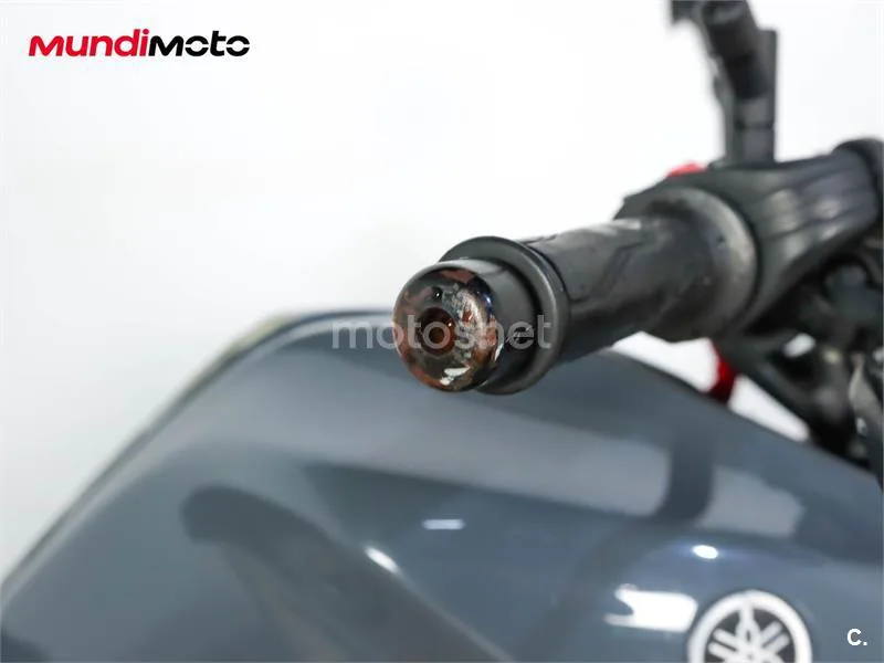 Yamaha MT-125 – Vista 20