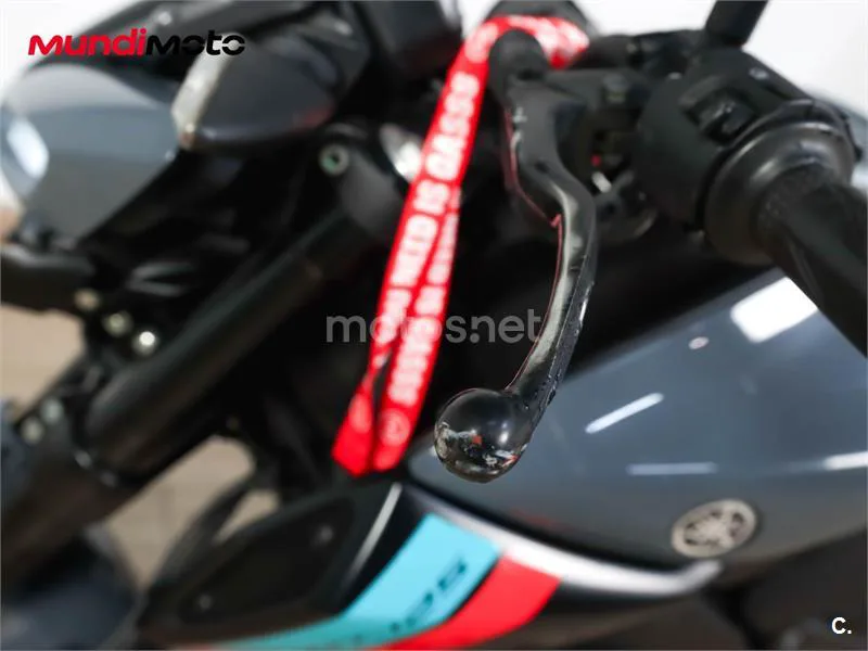 Yamaha MT-125 – Vista 25