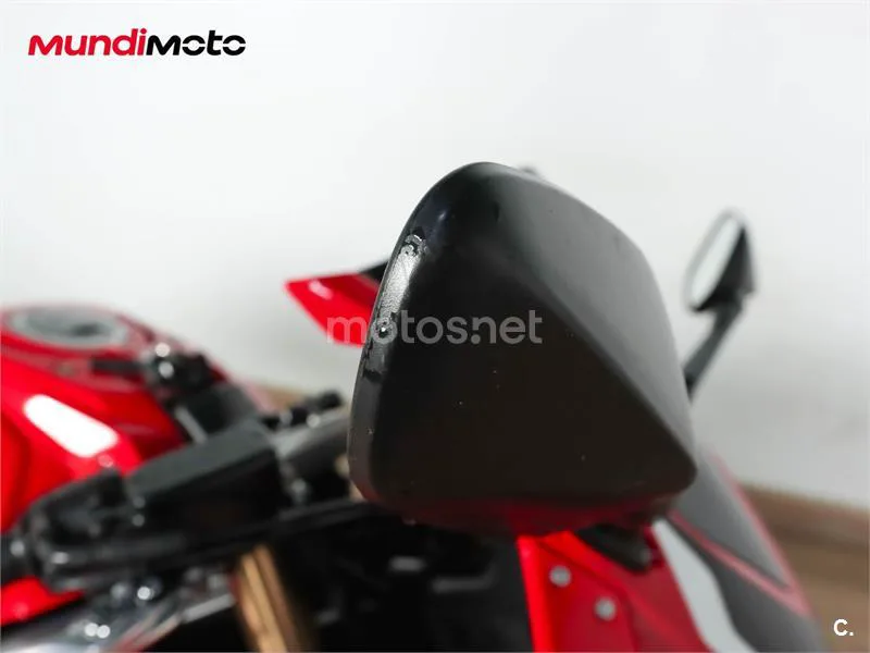 Honda CBR 650 R – Vista 13