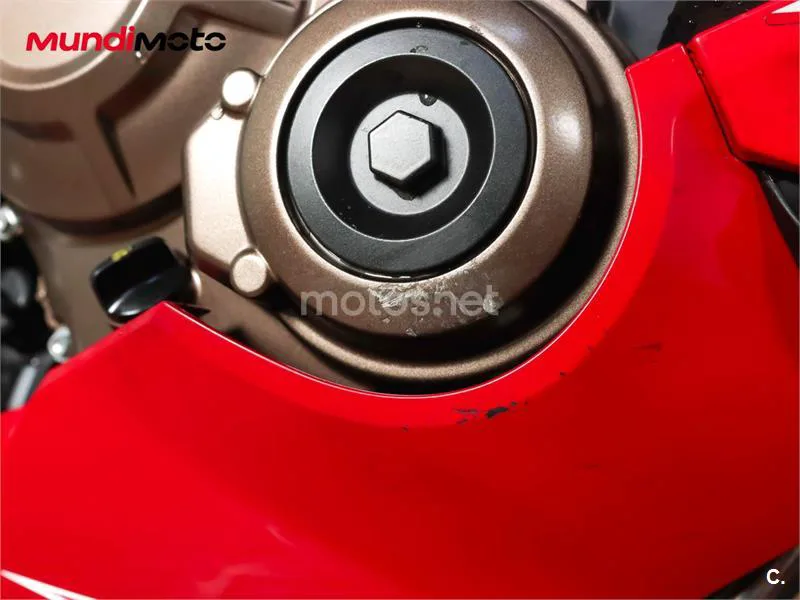 Honda CBR 650 R – Vista 19