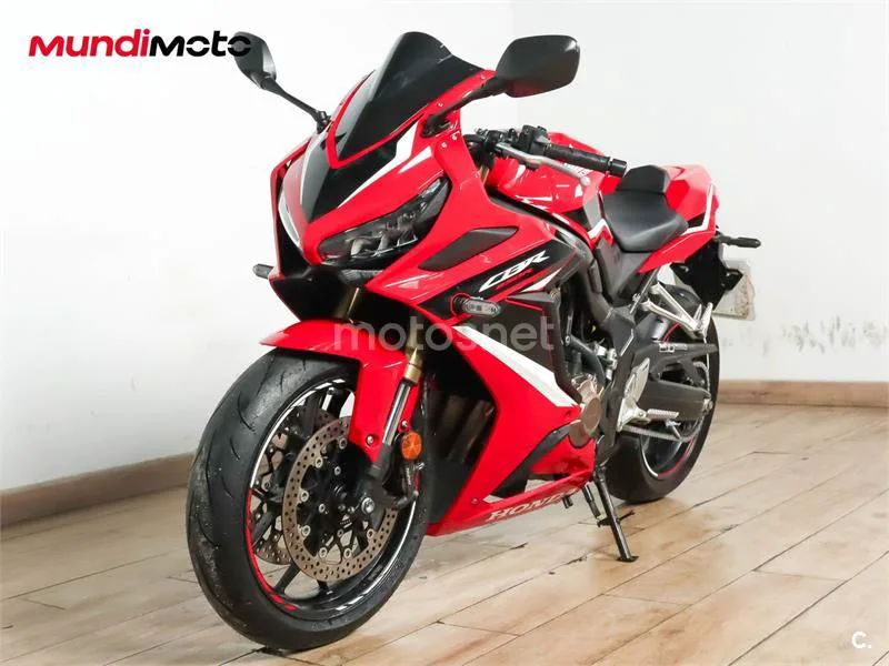 Honda CBR 650 R – Vista 7