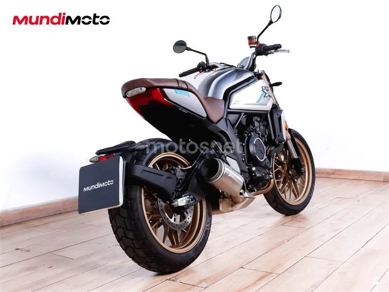 CFMOTO 700CL-X Heritage – Vista 3