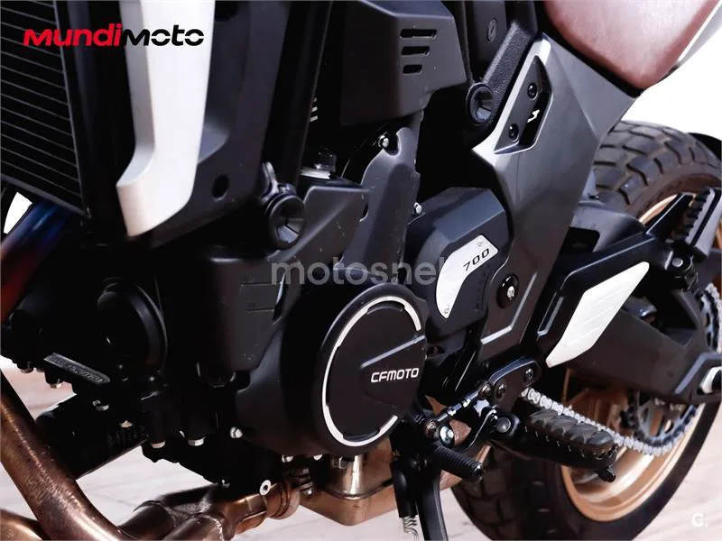 CFMOTO 700CL-X Heritage – Vista 10